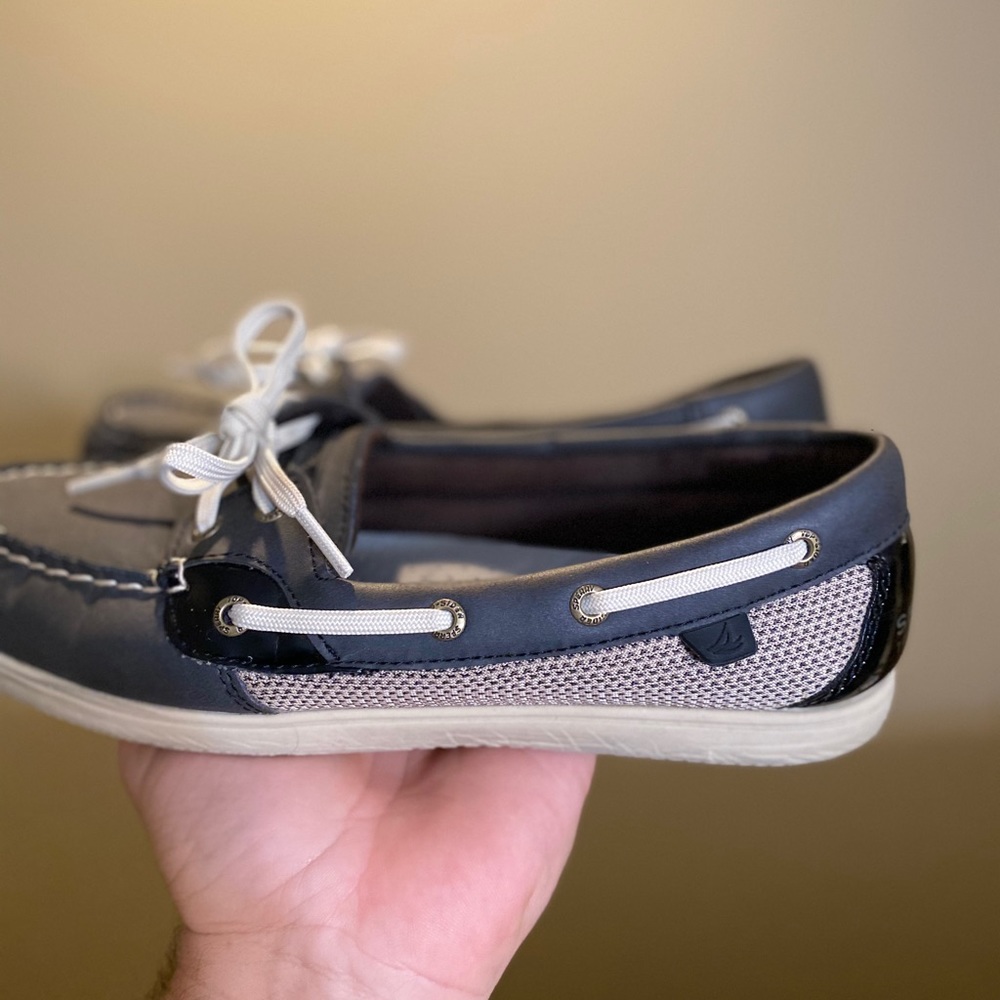 Sperry Top-Sider 7.5 slip-on boat shoe navy